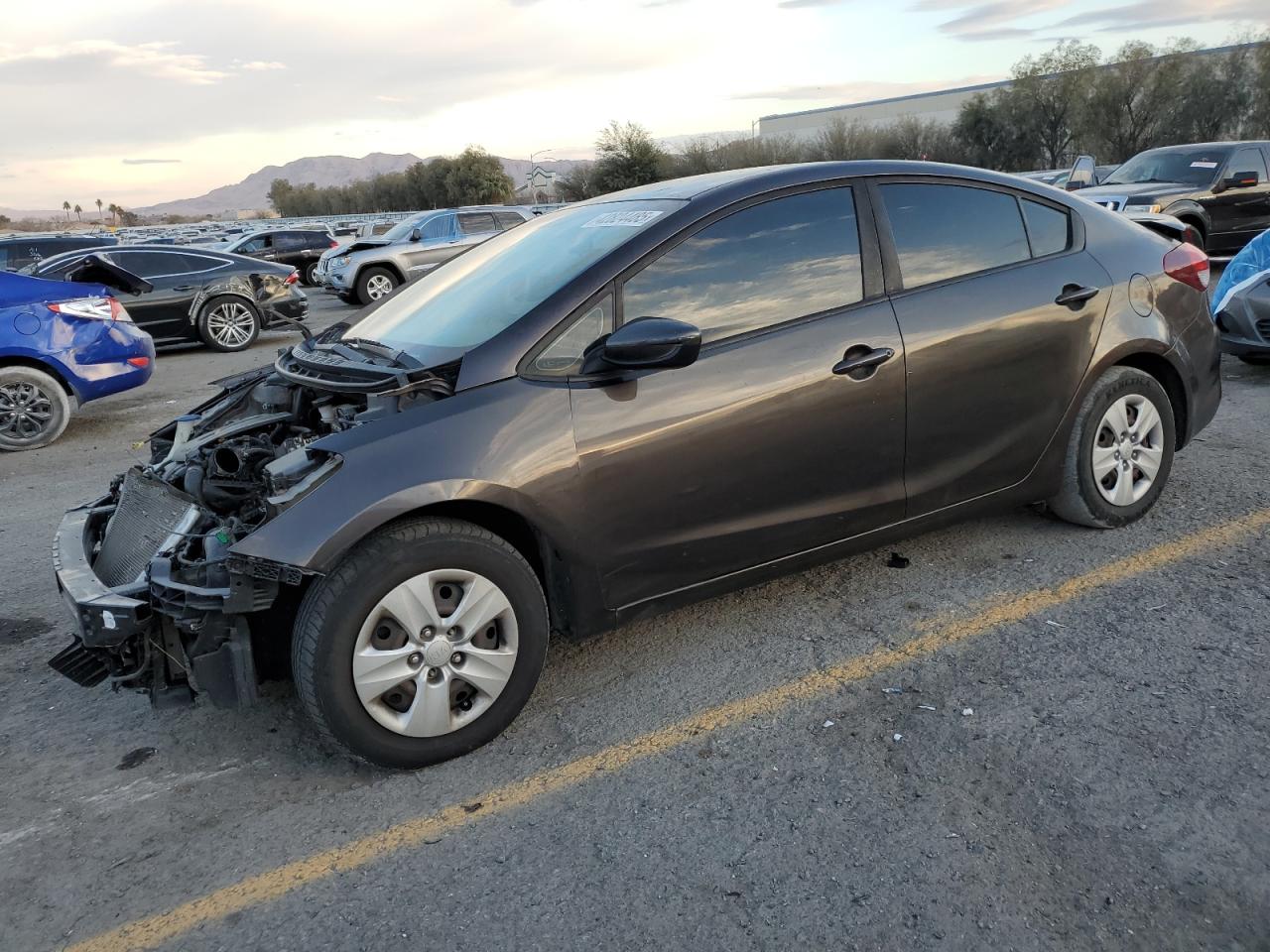 2017 Kia Forte Lx იყიდება Las Vegas-ში, NV - Front End