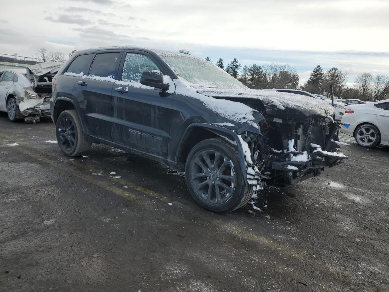 2020 Jeep Grand Cherokee - Image 4