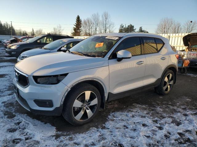 2022 Volvo Xc40 T5 Momentum