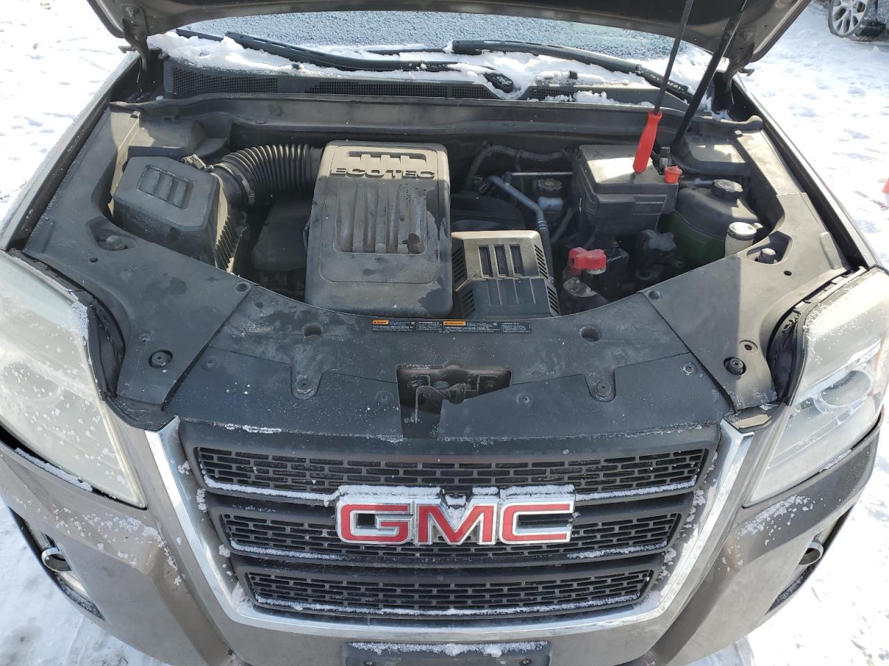2011 GMC Terrain - Image 12