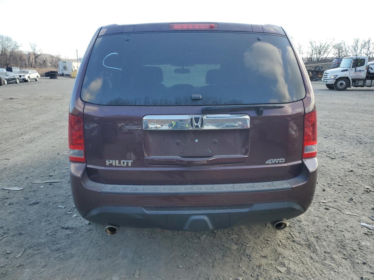 VIN 5FNYF4H51FB020440 2015 HONDA PILOT no.6