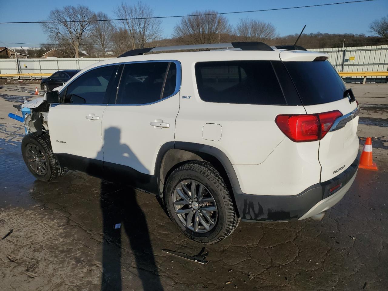 2018 GMC Acadia - Image 2