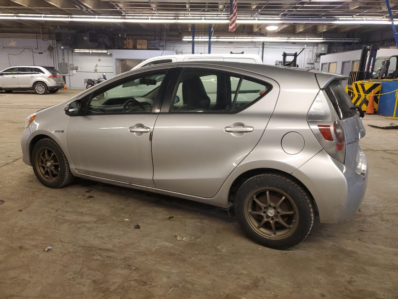 2012 Toyota Prius - Image 2