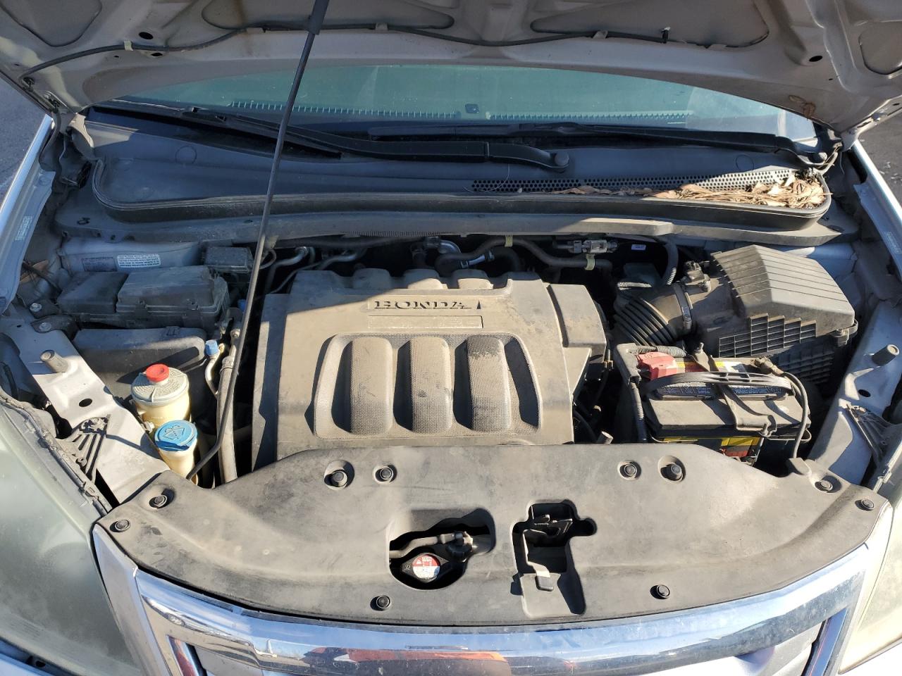 2010 Honda Odyssey - Image 12