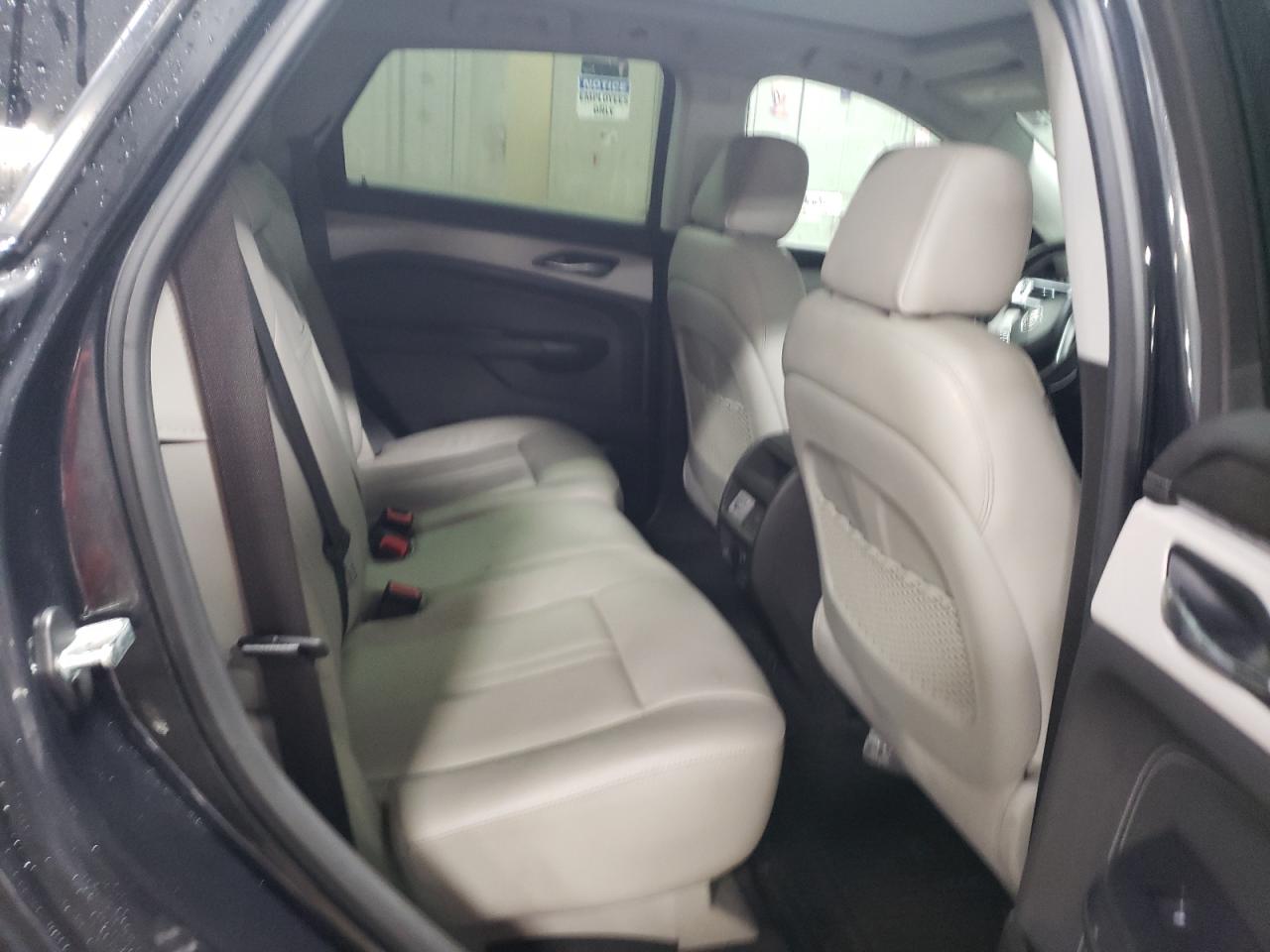 2013 Cadillac SRX - Image 10