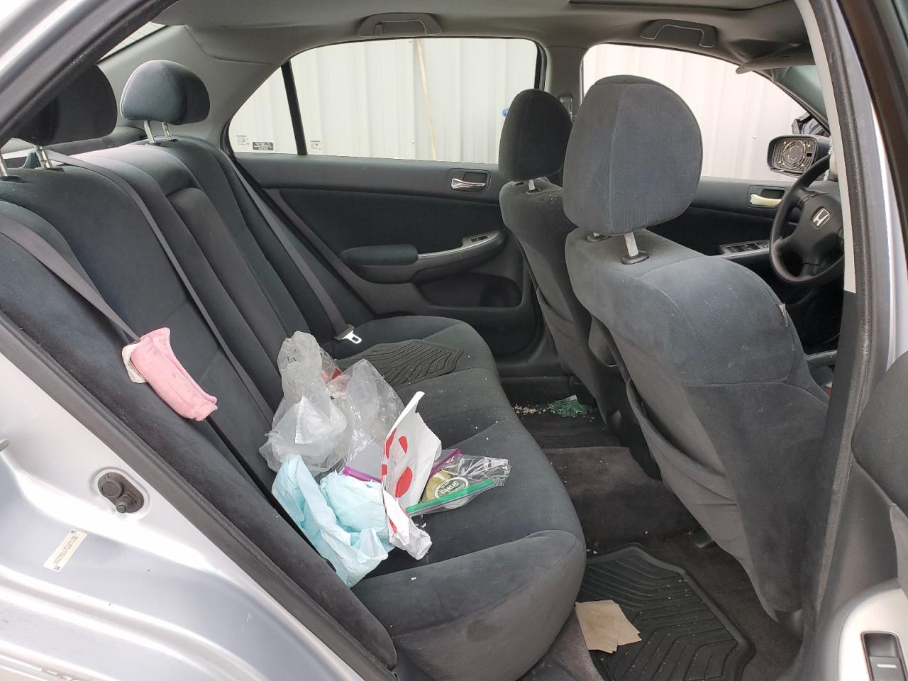 2003 Honda Accord - Image 10