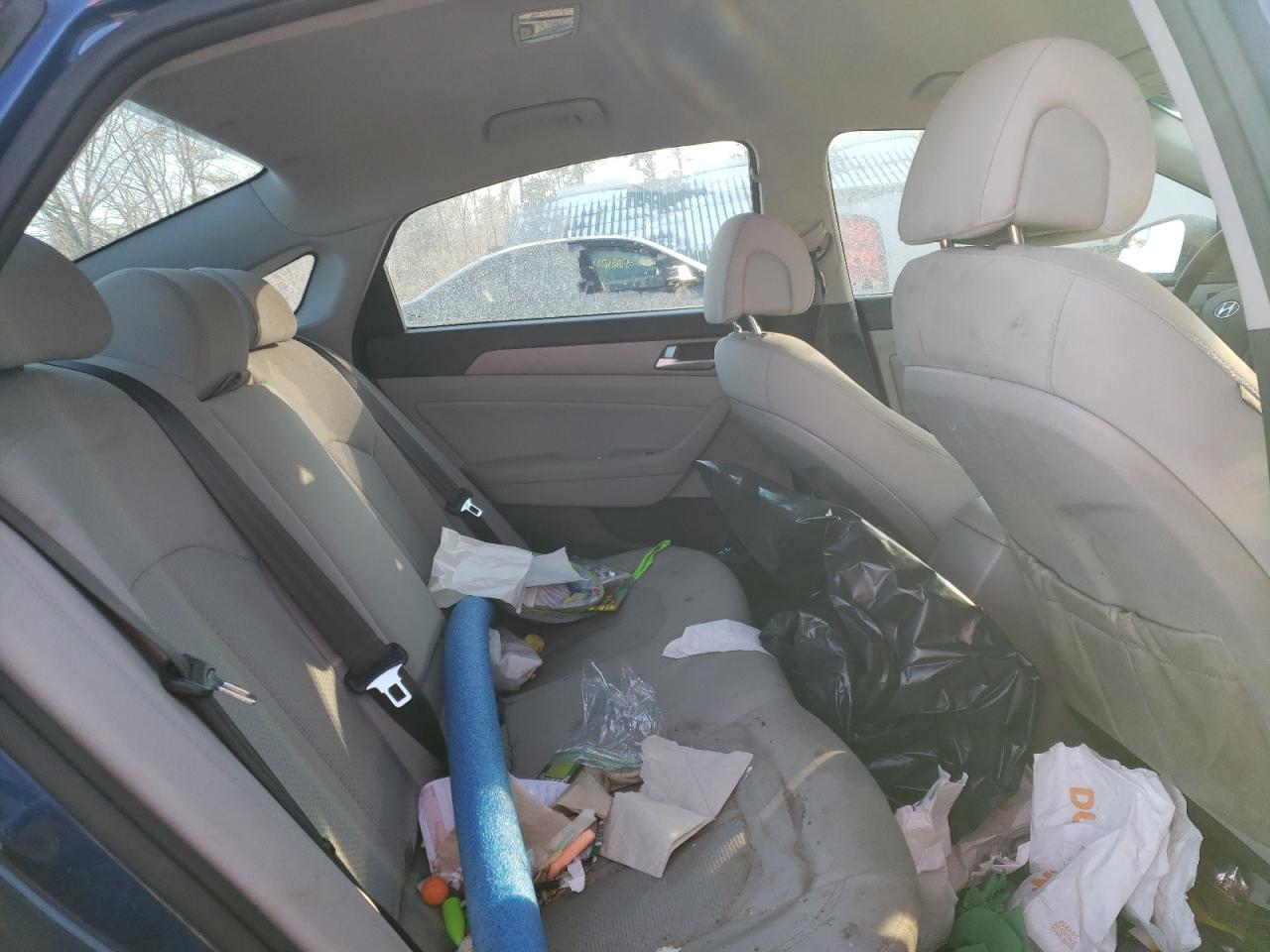 2015 Hyundai Sonata - Image 10