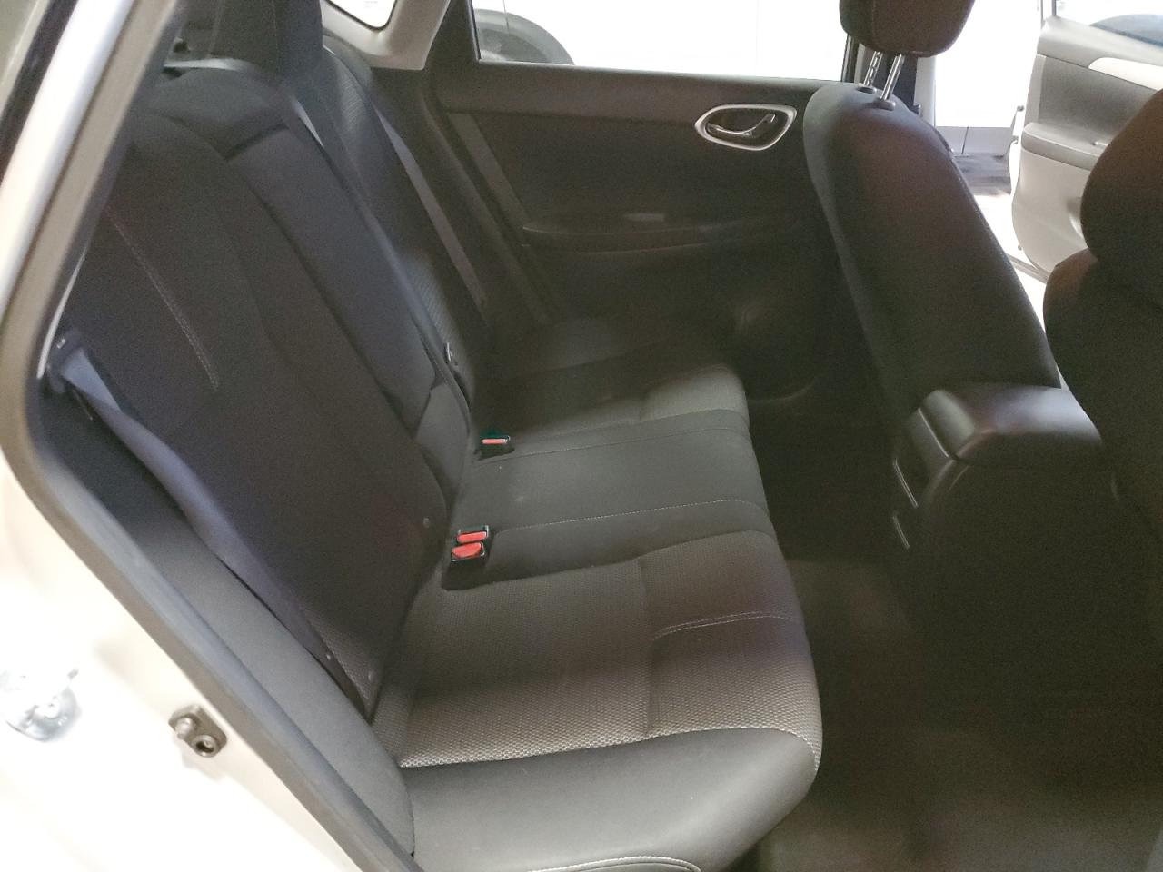 2014 Nissan Sentra - Image 11