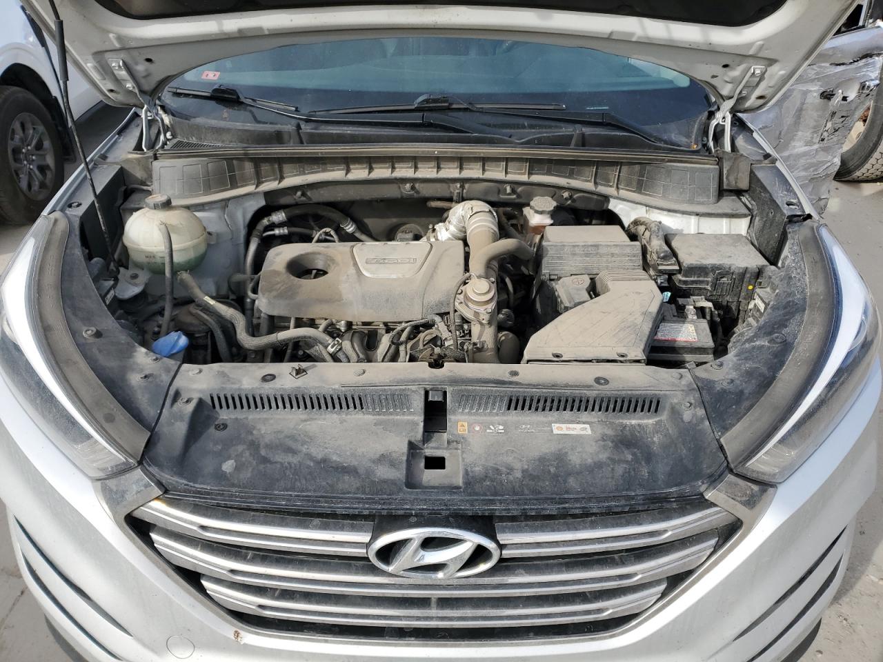 2017 Hyundai Tucson - Image 12