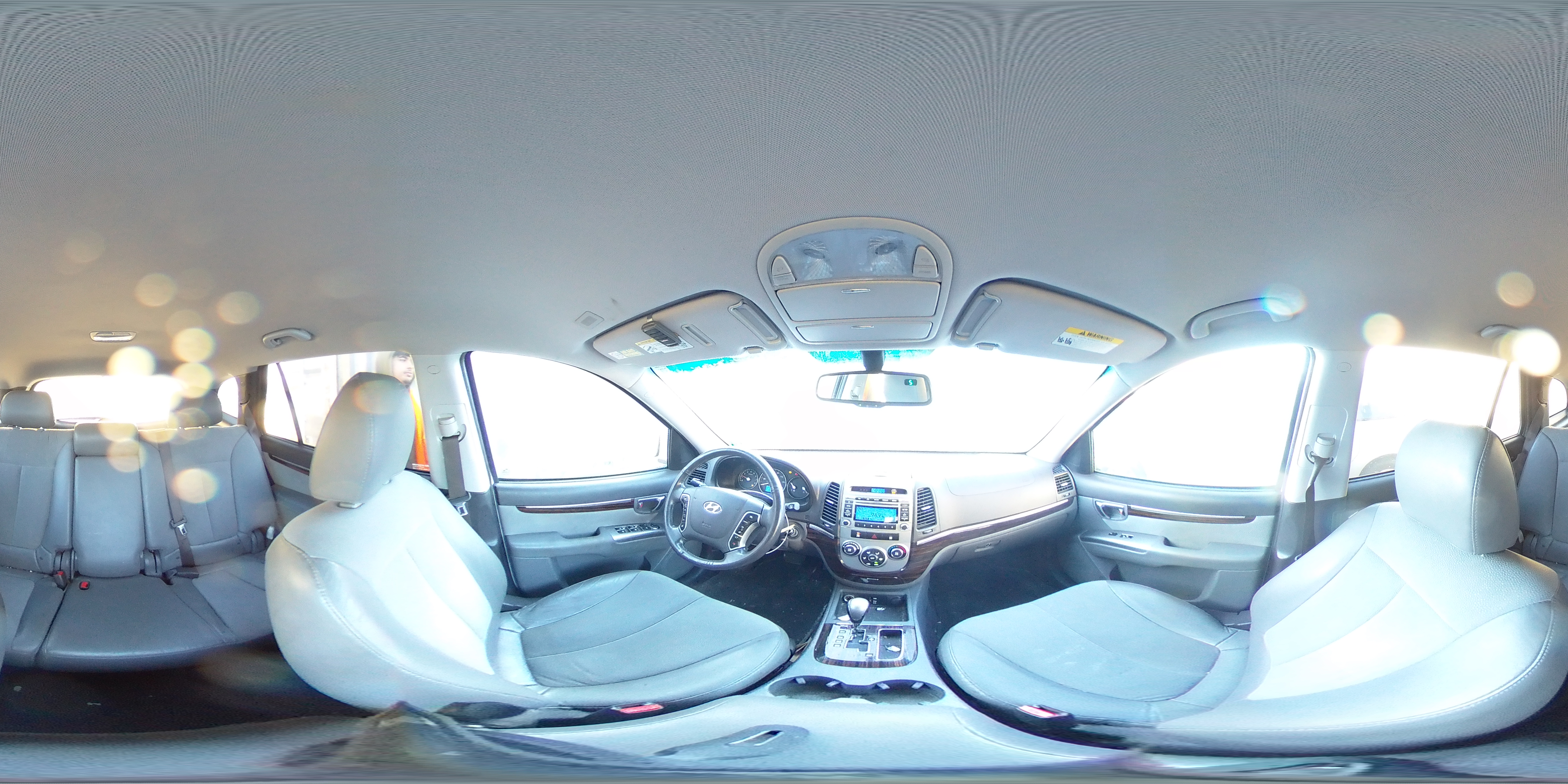 2012 Hyundai Santa Fe - Image 15