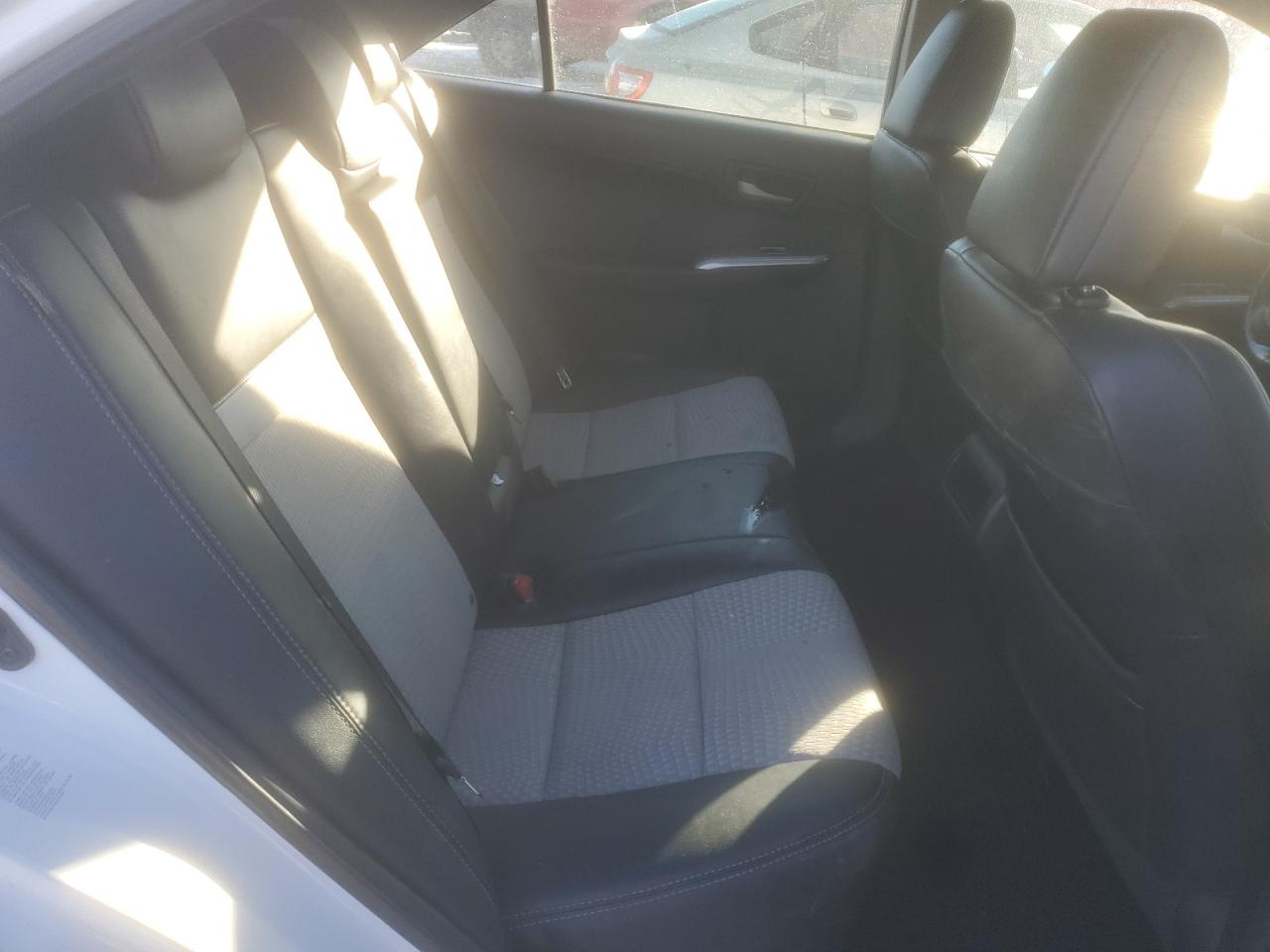 2012 Toyota Camry - Image 11