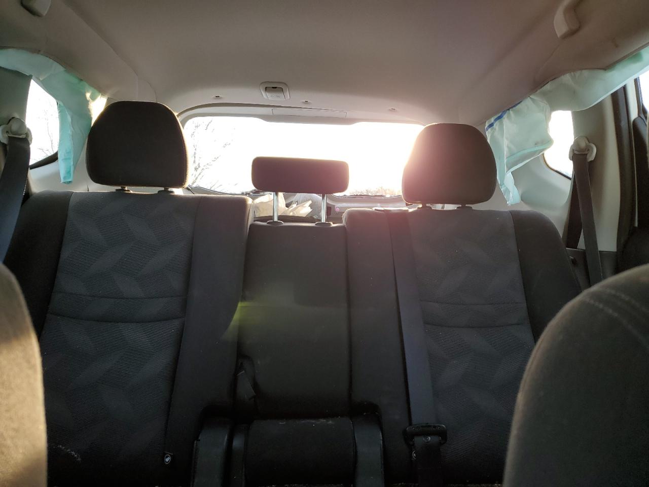 2016 Nissan Rogue - Image 10