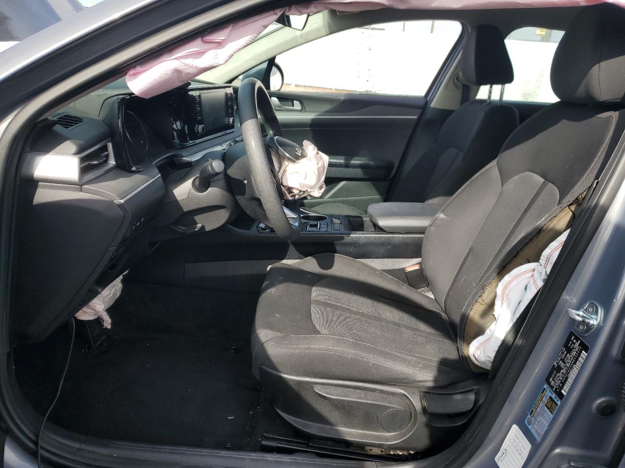 2022 Kia K5 - Image 7