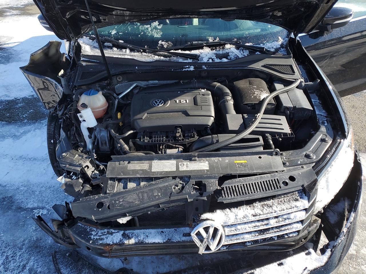 2015 Volkswagen Passat - Image 12