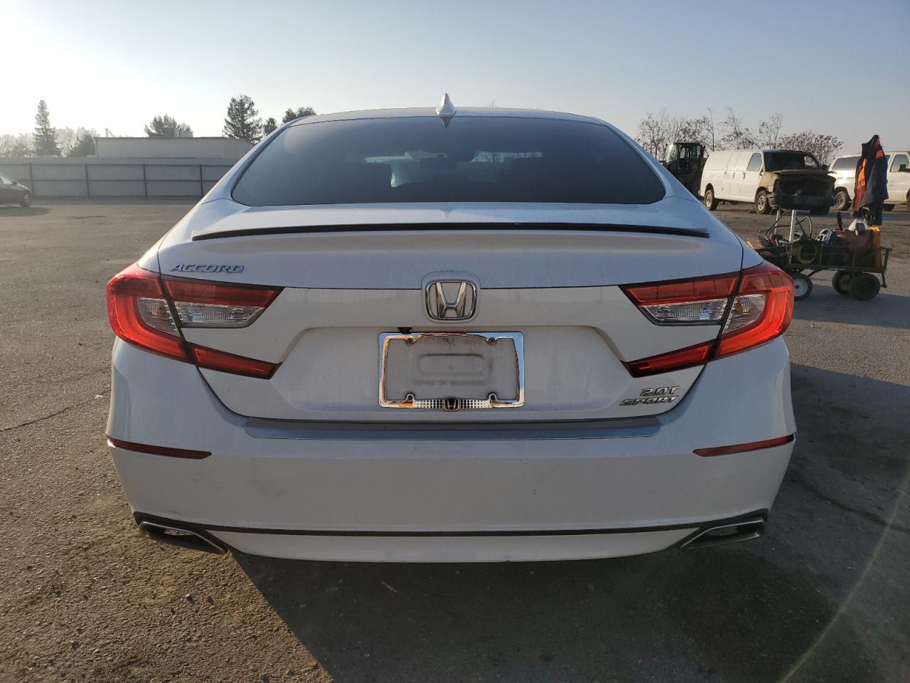 VIN 1HGCV2F39JA022717 2018 HONDA ACCORD no.6