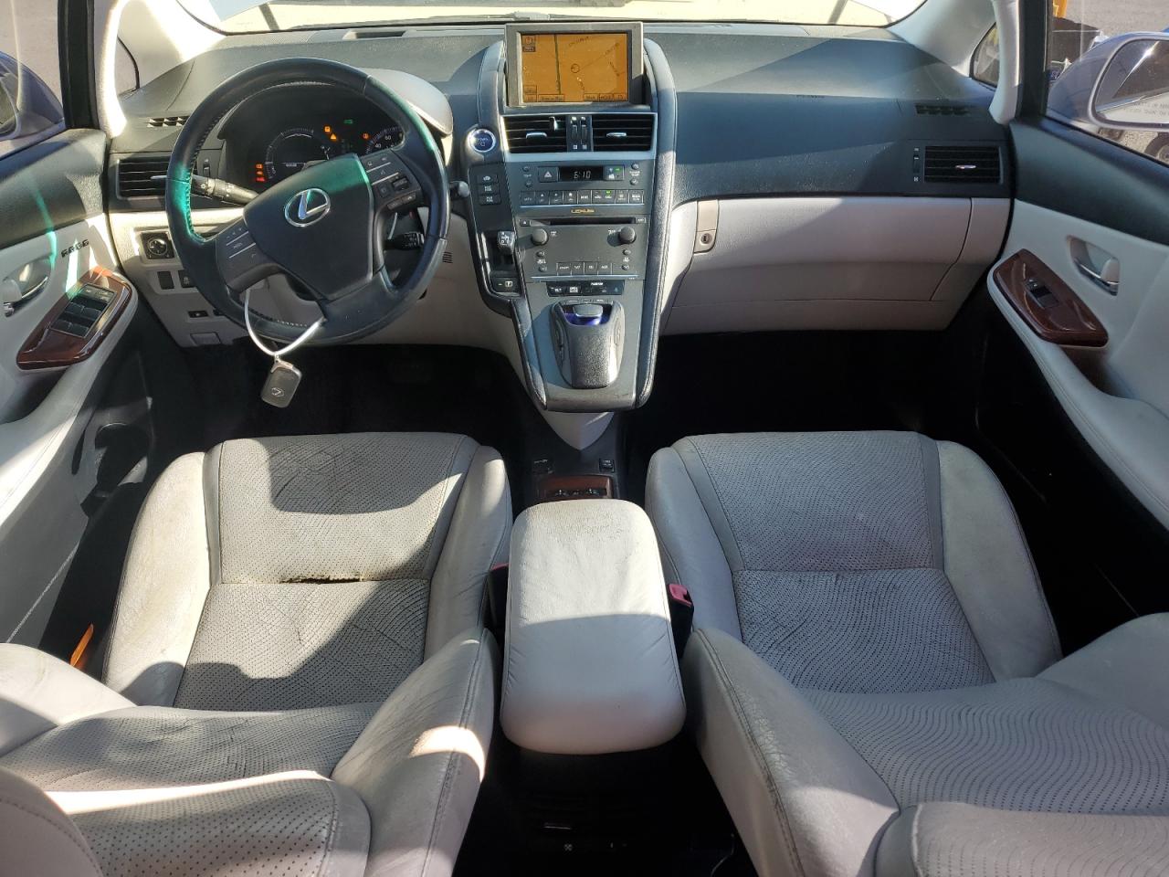 2010 Lexus HS - Image 8
