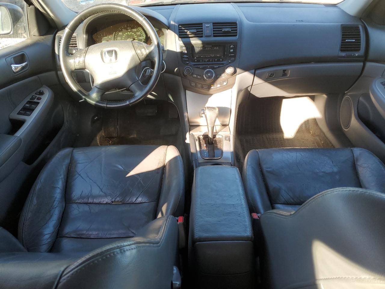 2005 Honda Accord - Image 8