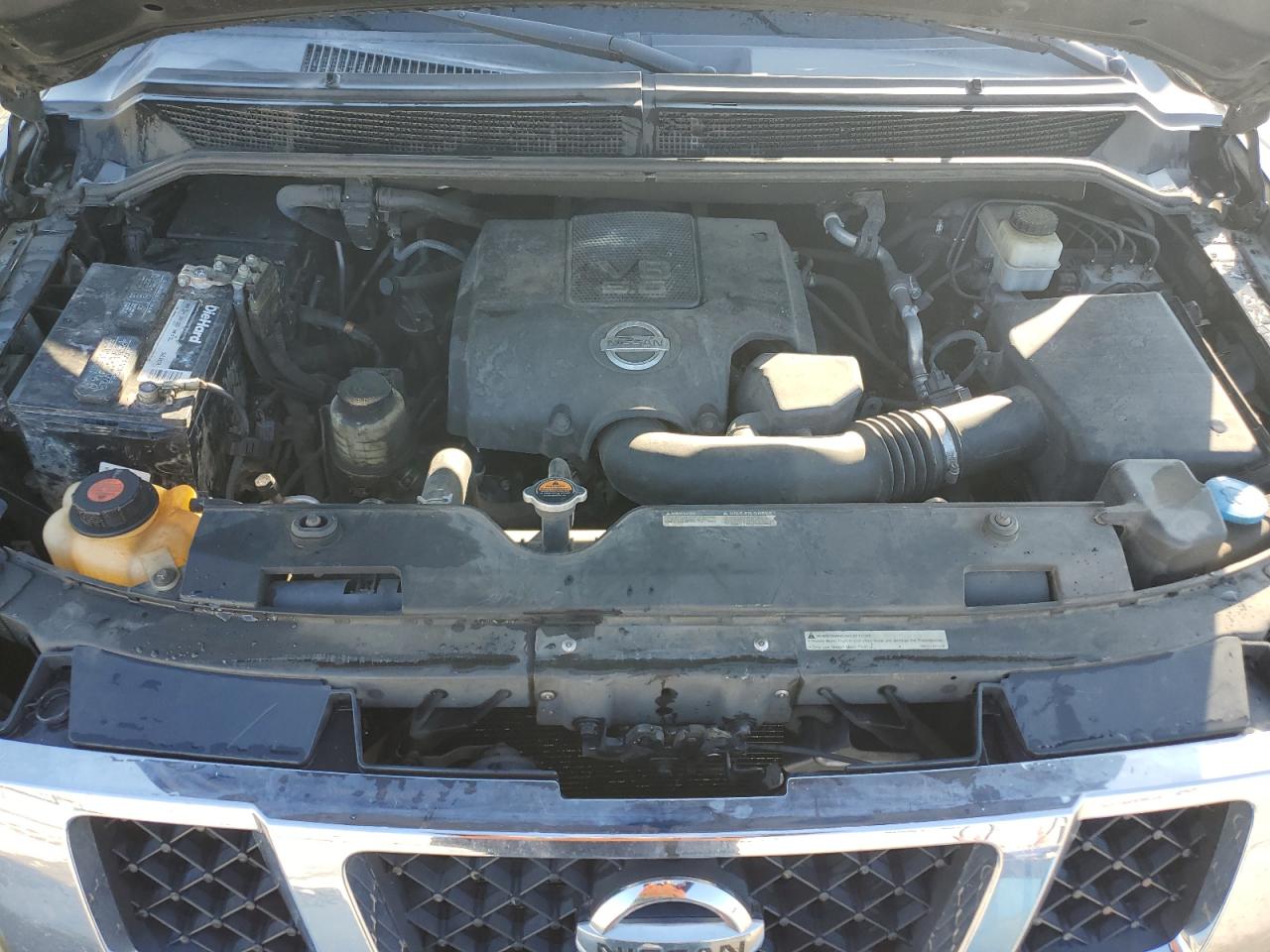 2010 Nissan Armada - Image 12