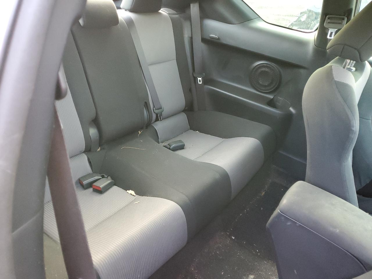 2015 Toyota tC - Image 10