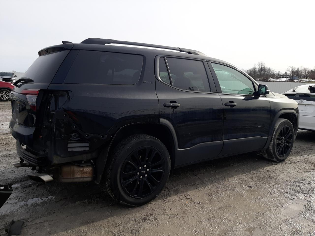 2021 GMC Acadia - Image 3