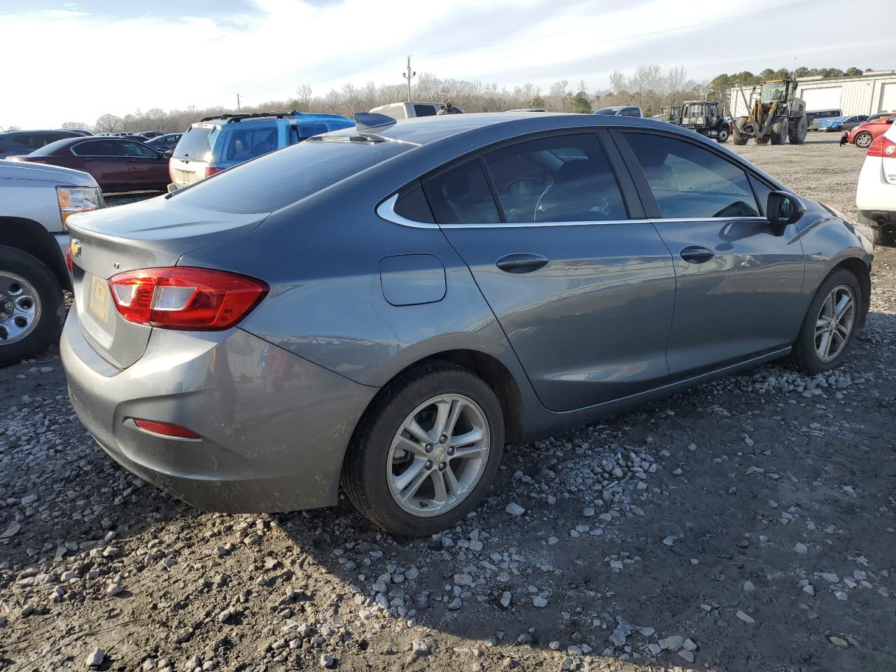 2018 Chevrolet Cruze - Image 3