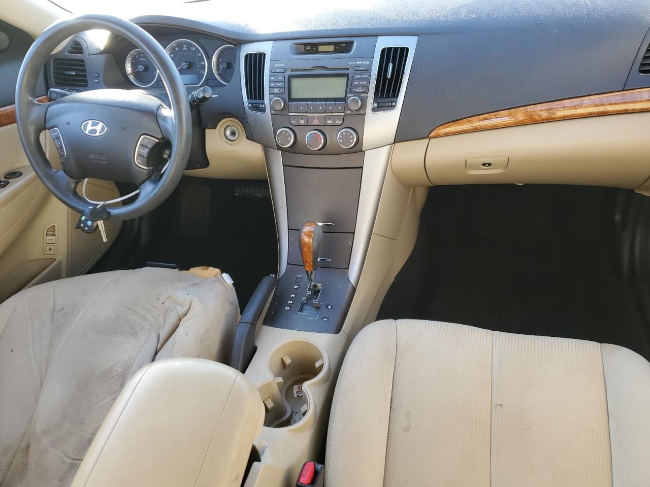2009 Hyundai Sonata - Image 8