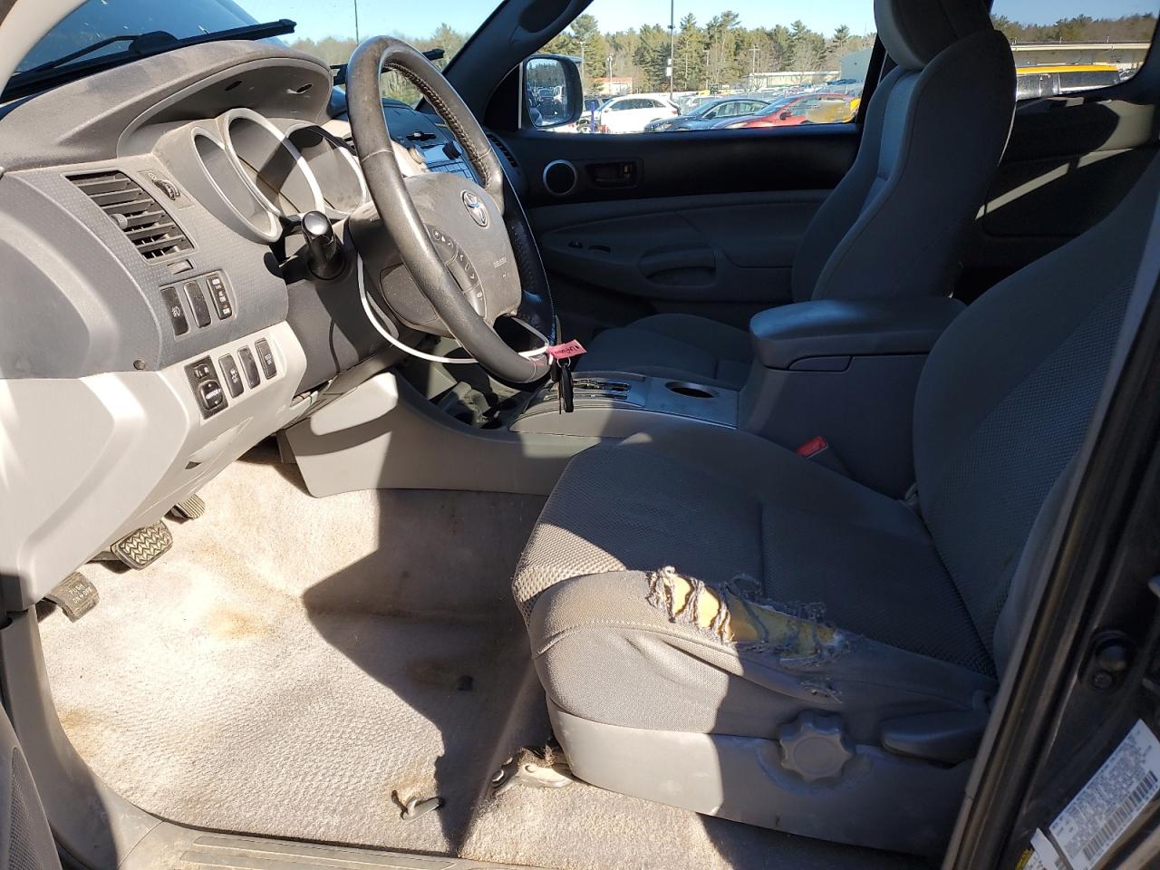 2010 Toyota Tacoma - Image 7