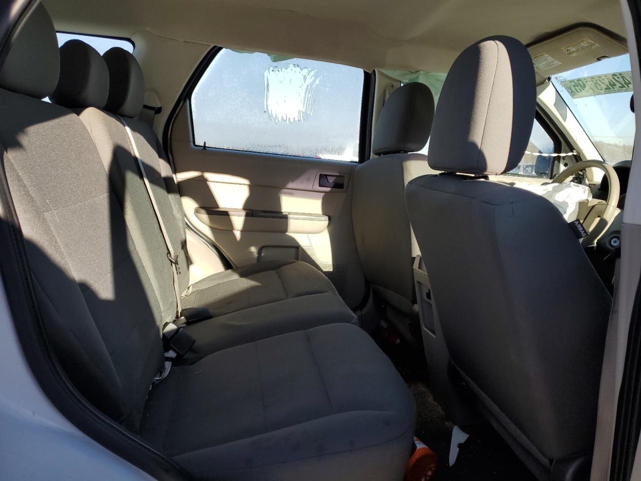 2010 Ford Escape - Image 12