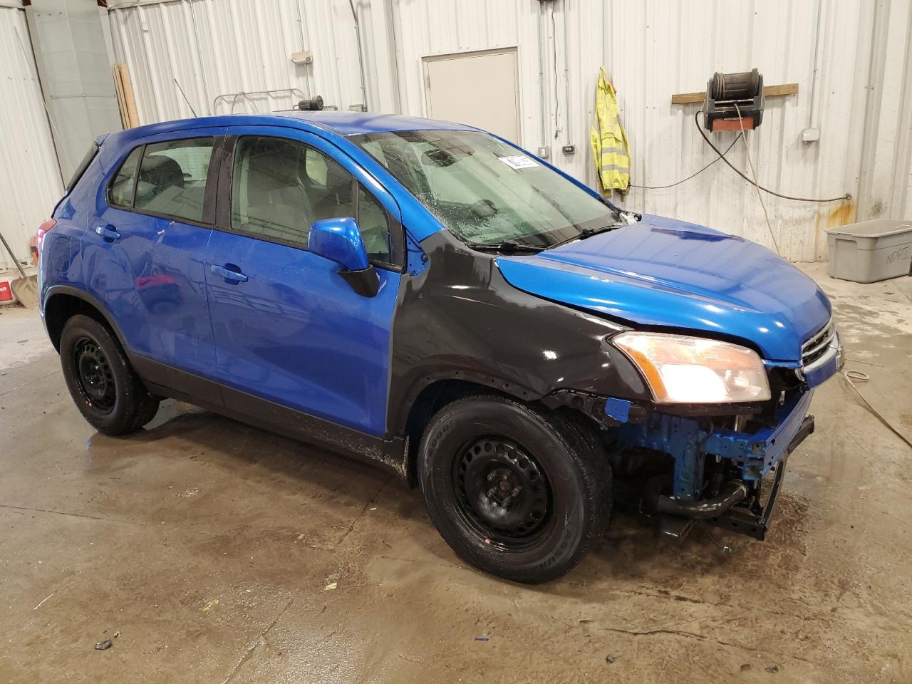 2016 Chevrolet Trax - Image 4