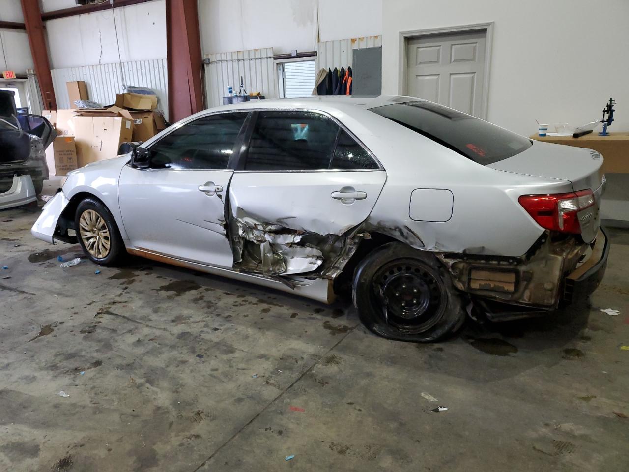 2014 Toyota Camry - Image 2