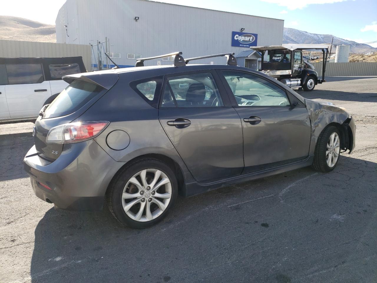 2011 Mazda 3 - Image 3