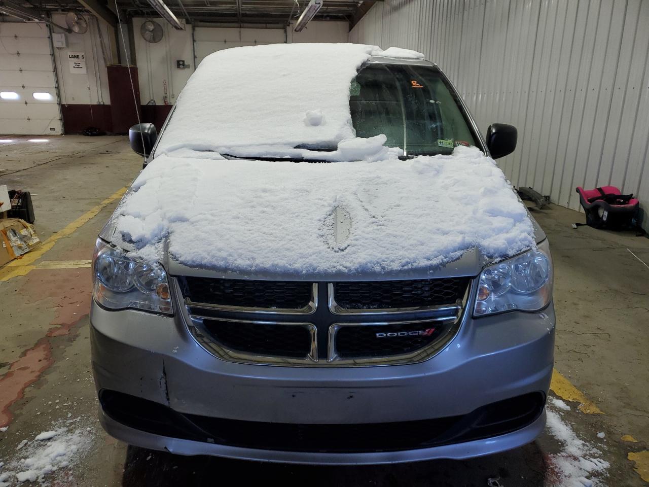 2017 Dodge Caravan - Image 5