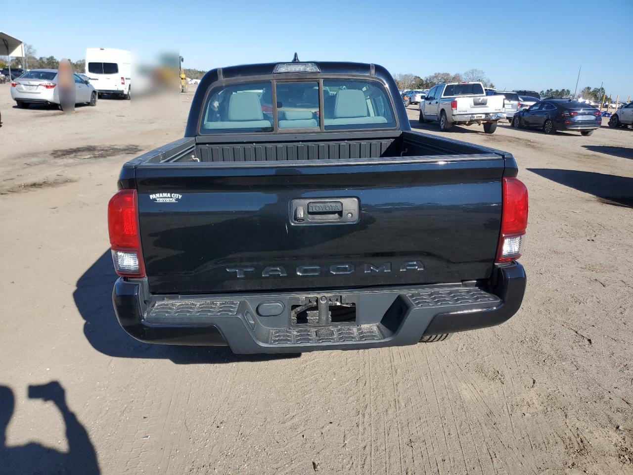 VIN 5TFAX5GN7JX129909 2018 TOYOTA TACOMA no.6