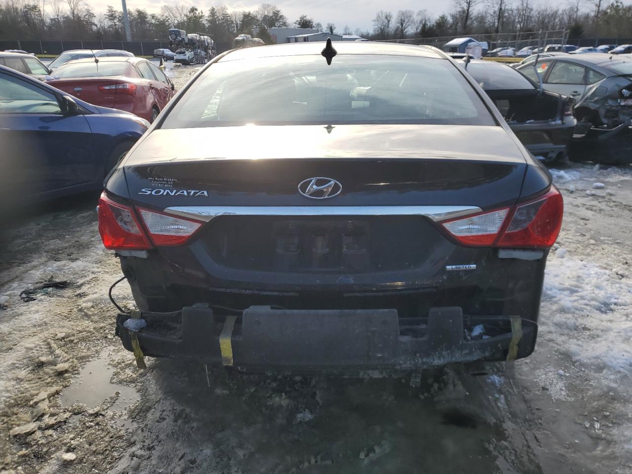 2011 Hyundai Sonata - Image 6