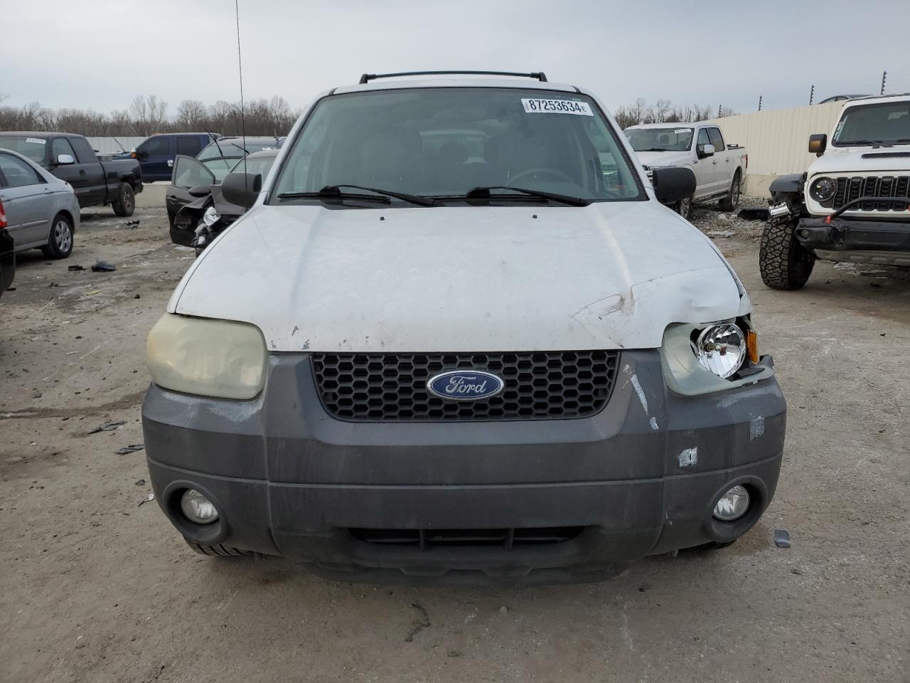 2007 Ford Escape - Image 5