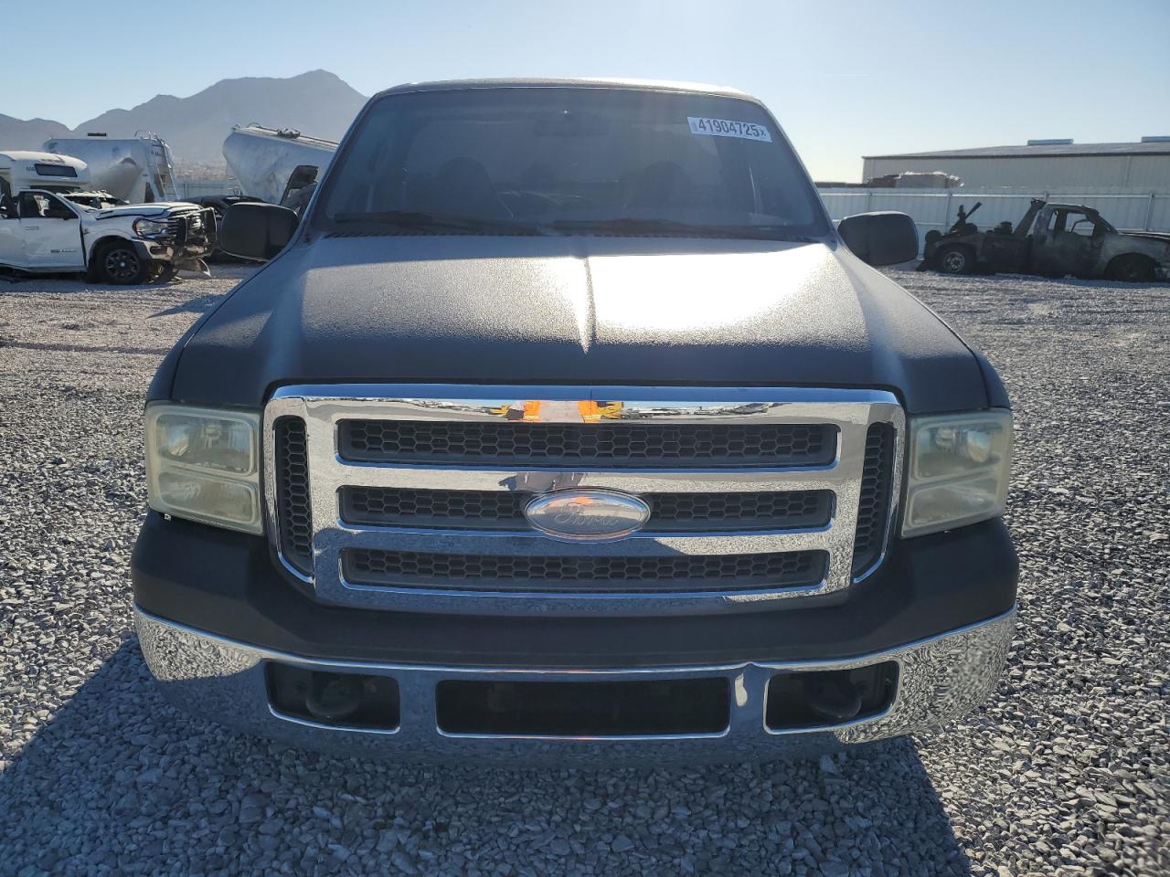 2005 Ford F250 - Image 5