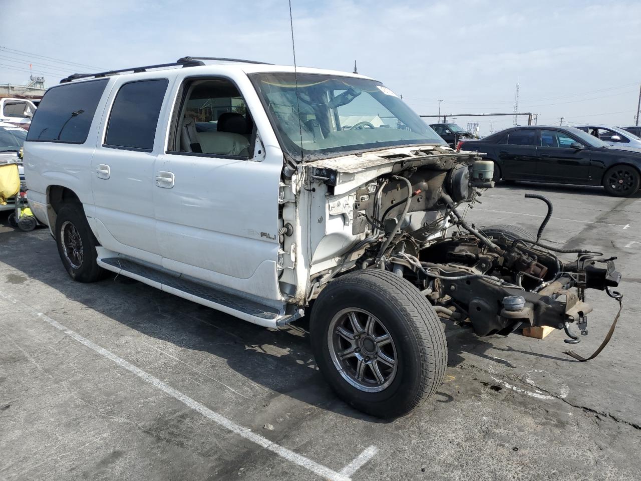 2002 GMC Yukon - Image 4
