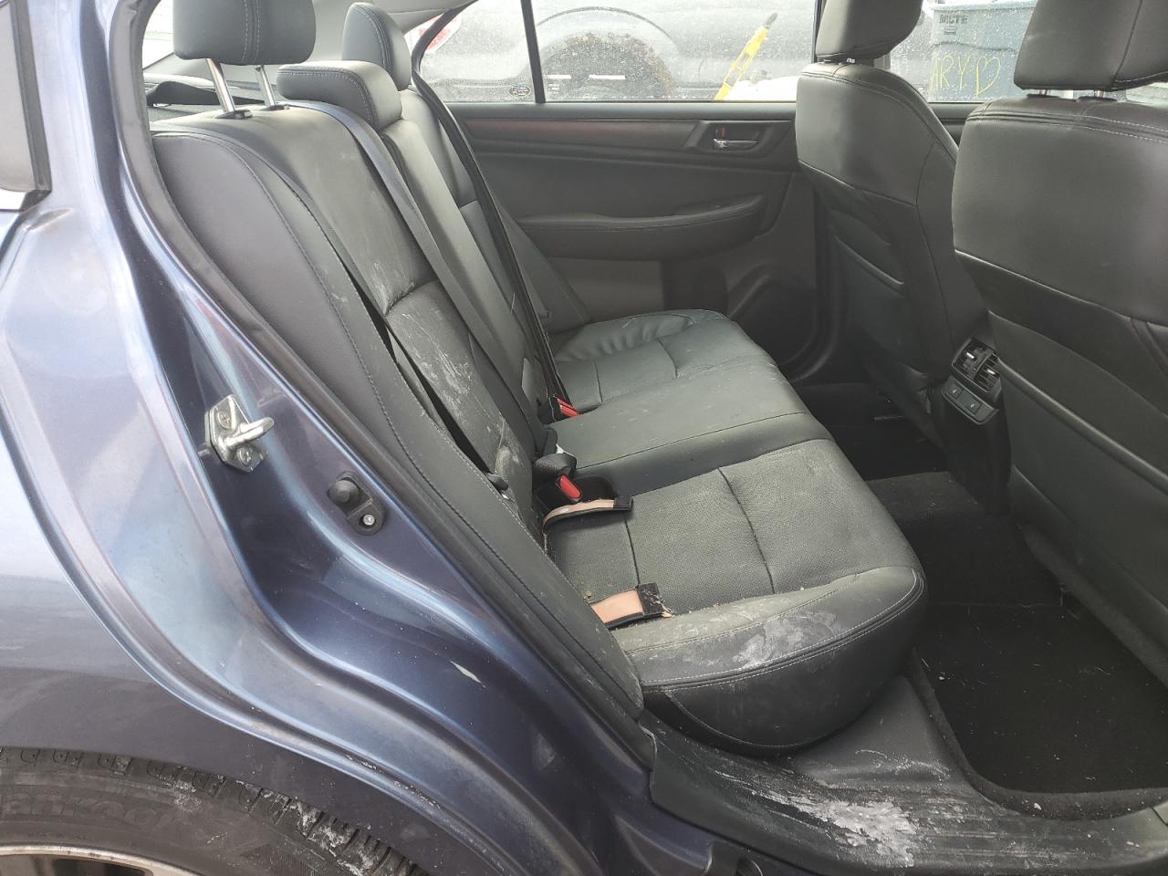 2015 Subaru Legacy - Image 10