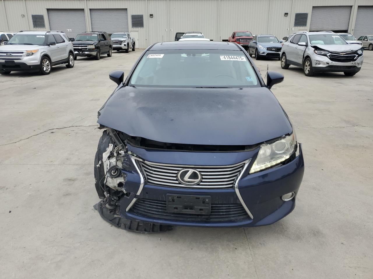 2013 Lexus ES - Image 5