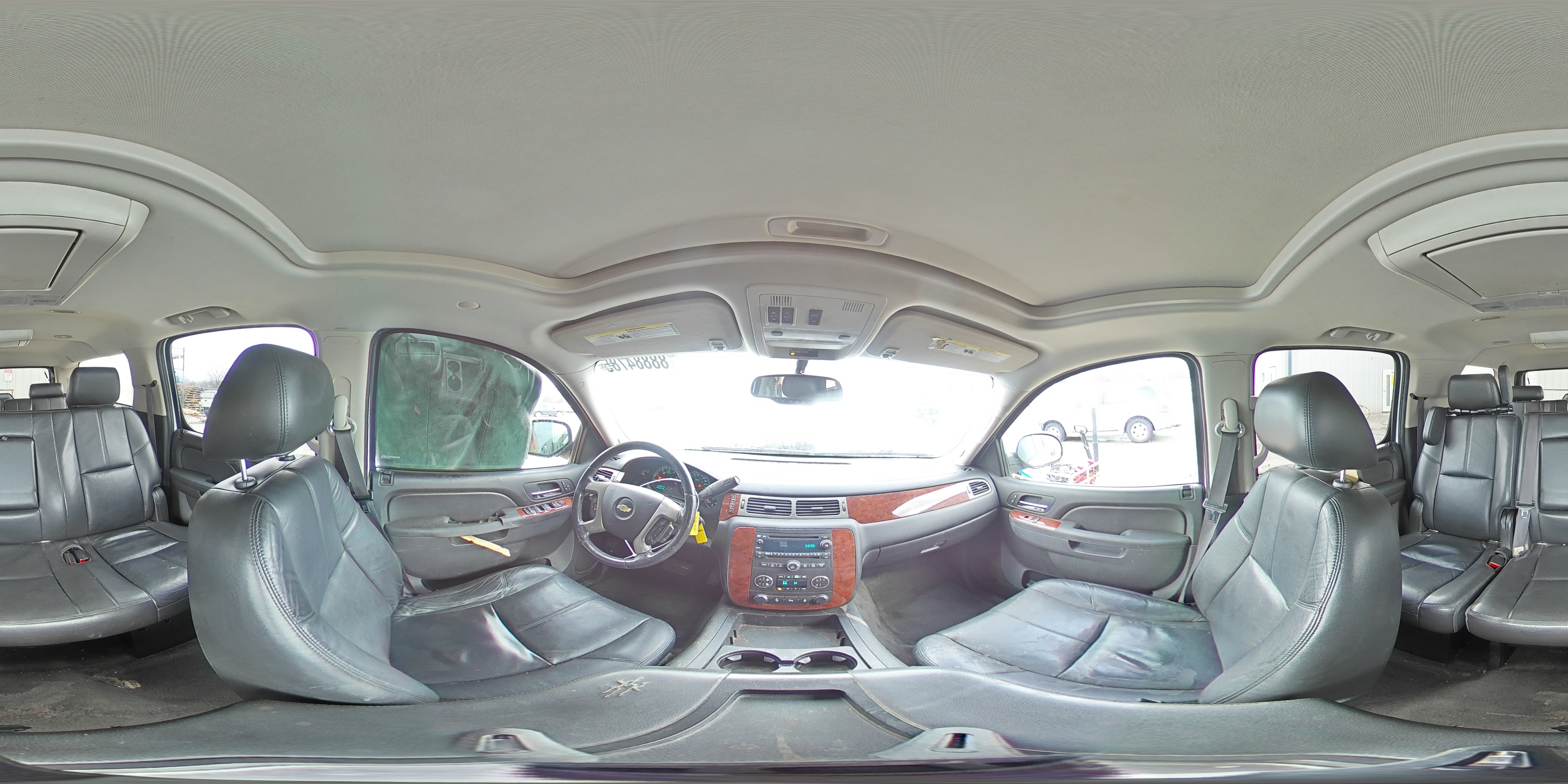 2013 Chevrolet Suburban - Image 15