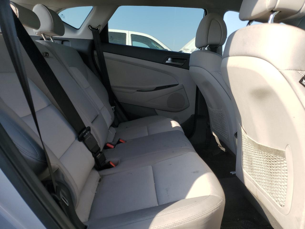 2017 Hyundai Tucson - Image 10