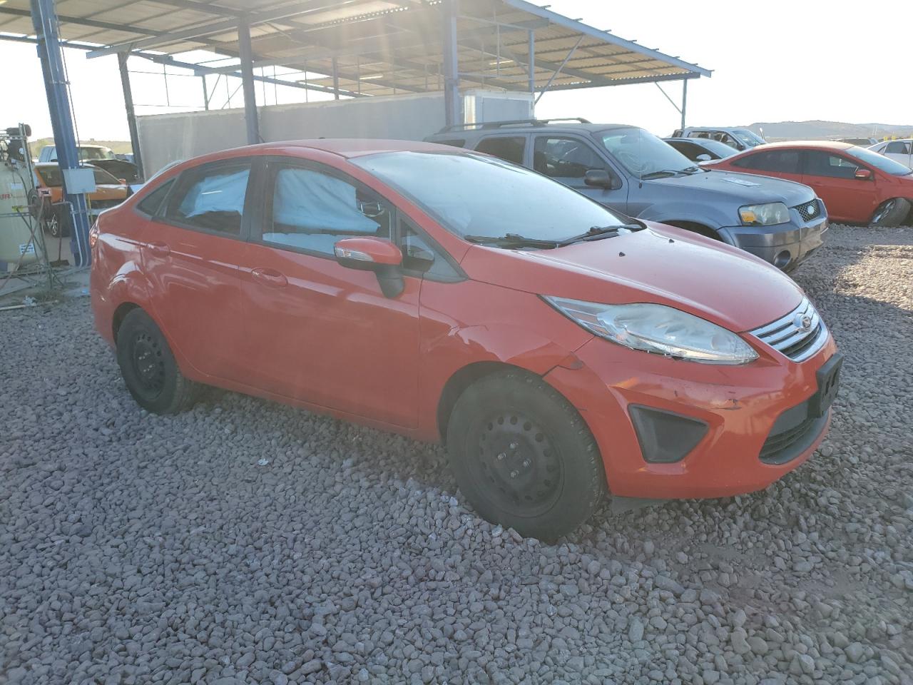 2013 Ford Fiesta - Image 4
