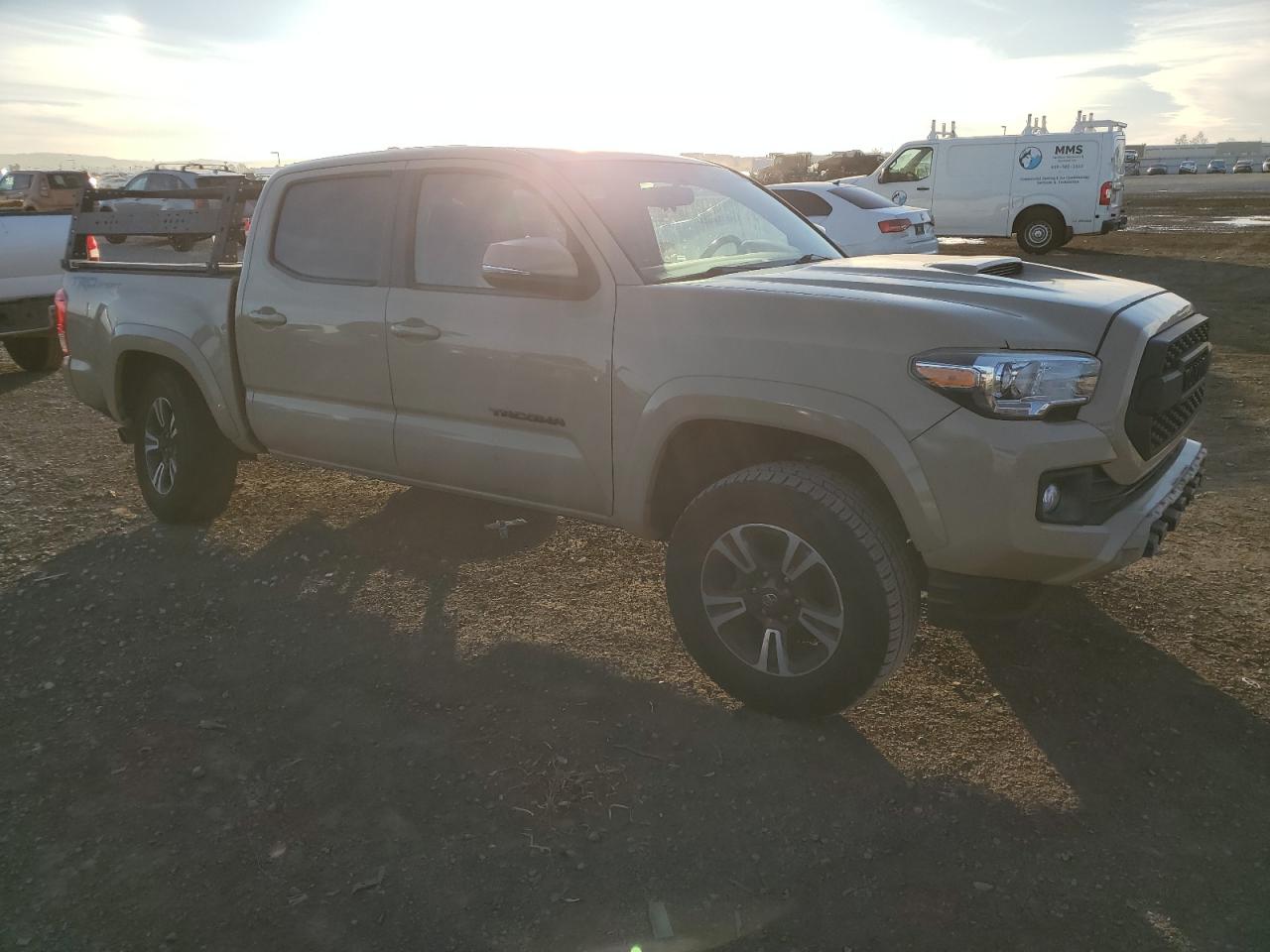 2017 Toyota Tacoma - Image 4