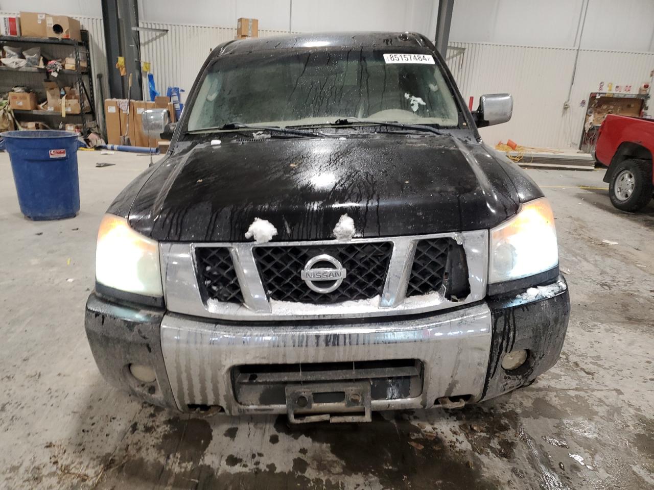 2010 Nissan Titan - Image 5