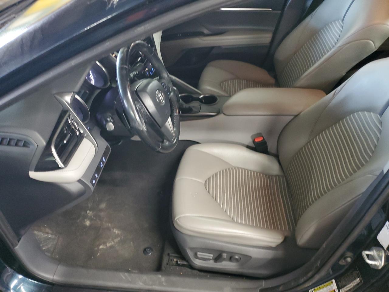 2021 Toyota Camry - Image 7