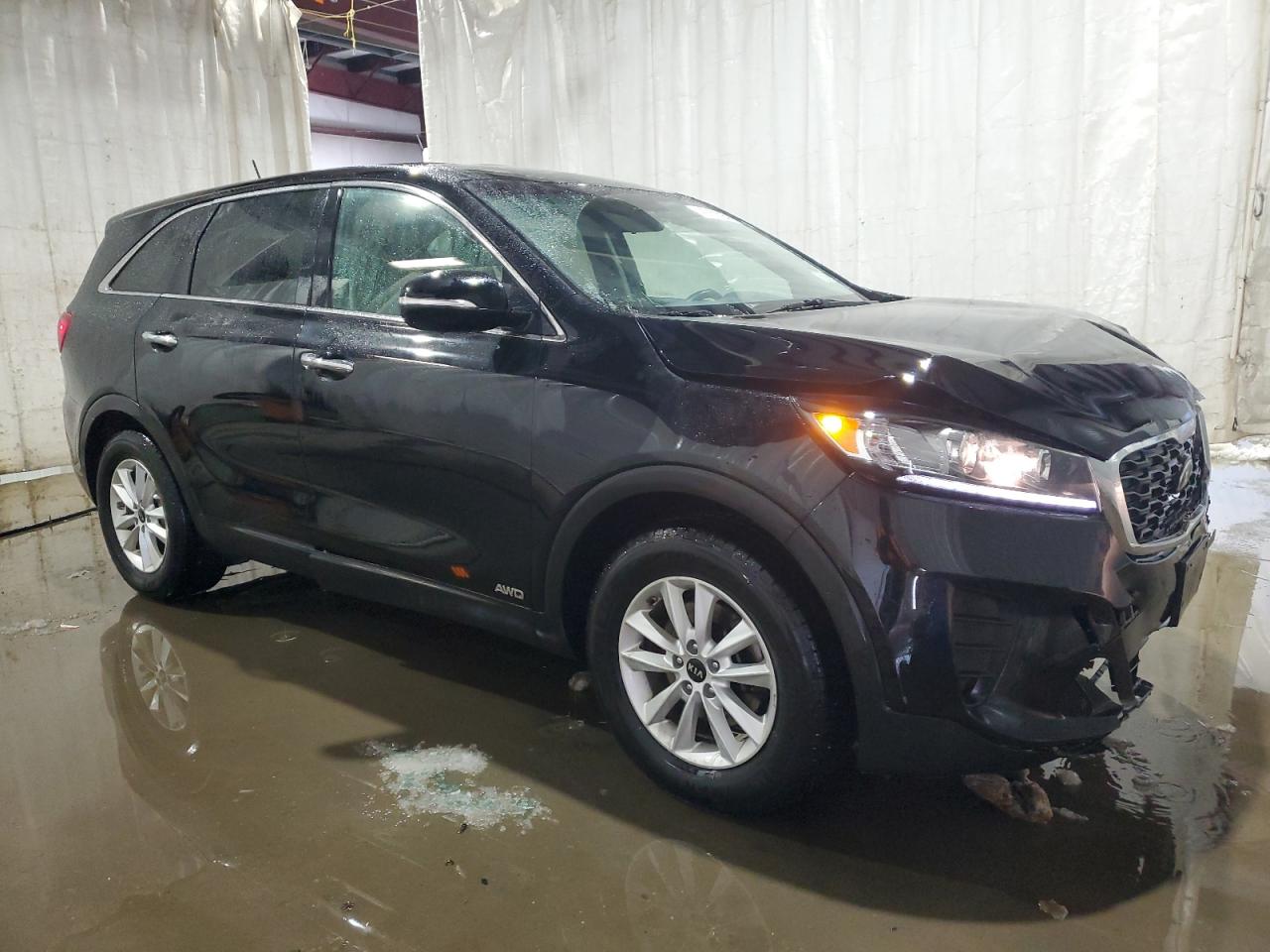 2019 Kia Sorento - Image 4