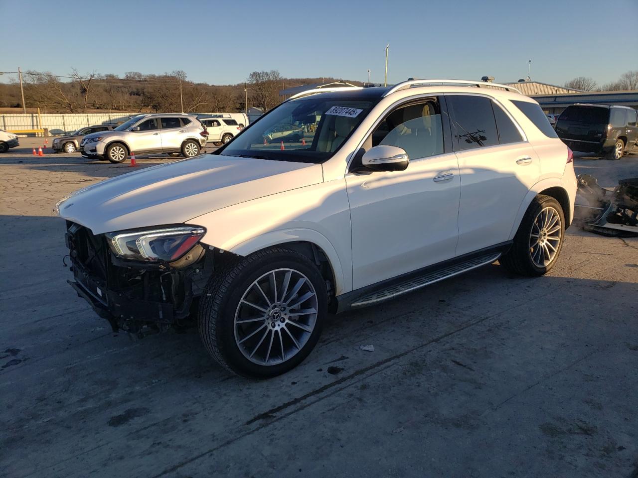 2022 Mercedes-Benz GLE - Image 1