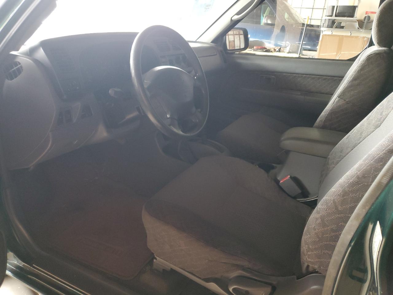 2000 Nissan XTerra - Image 7