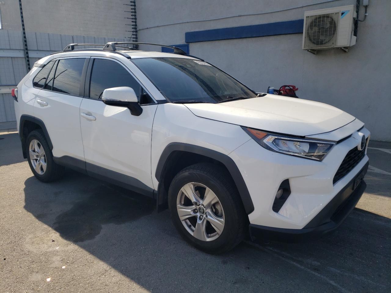 2021 Toyota RAV 4 - Image 4