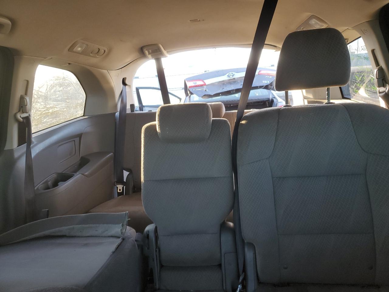 2014 Honda Odyssey - Image 10